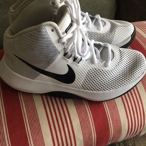 Near new, Nike basketball sneakers- (worn 2 times)